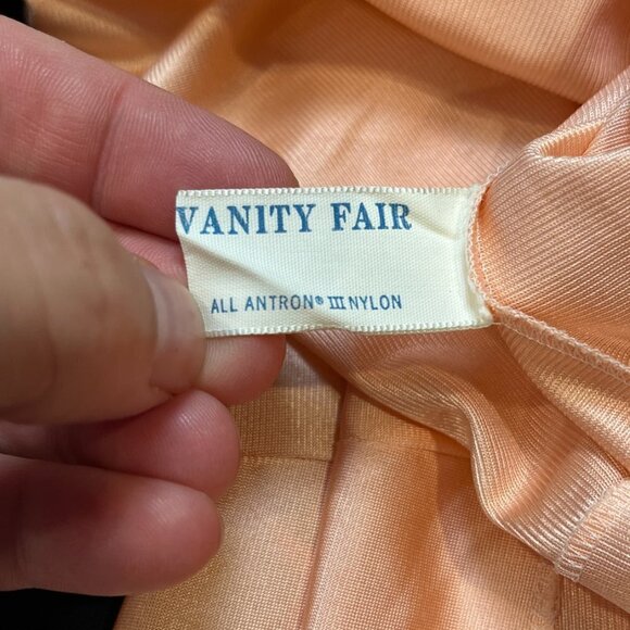 VINTAGE VANITY FAIR PEACH MUMU ROBE M - Picture 9 of 9